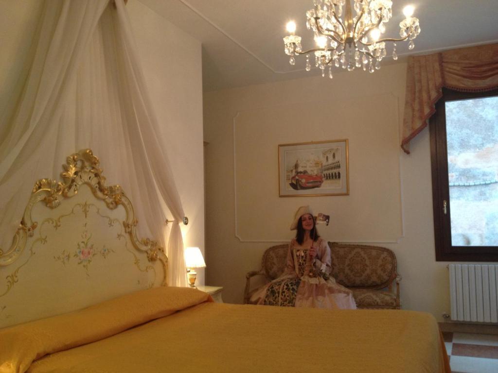 Hotel At Leonard Venice Room photo